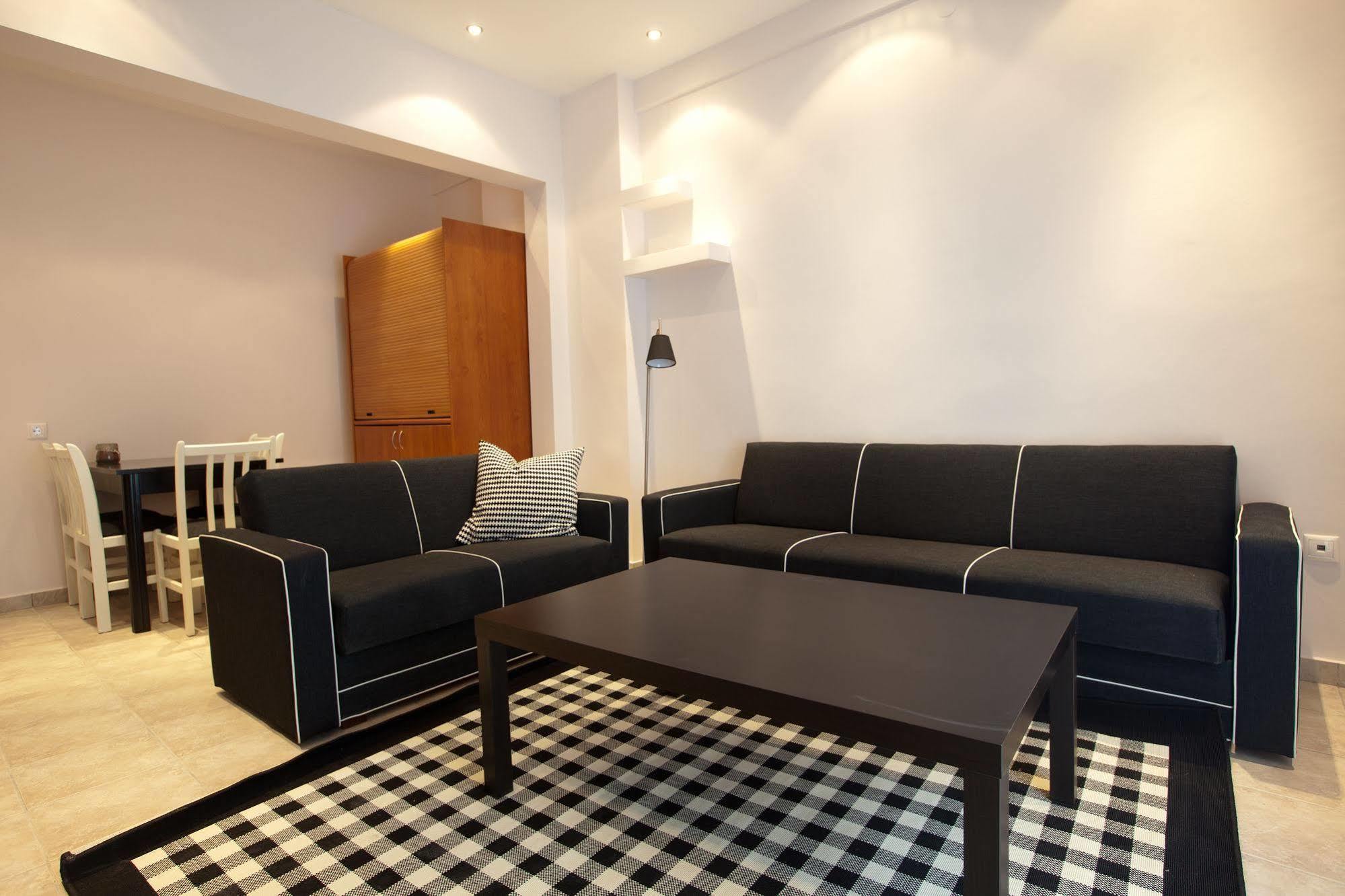 Colors Thessaloniki Living Apartment ภายนอก รูปภาพ